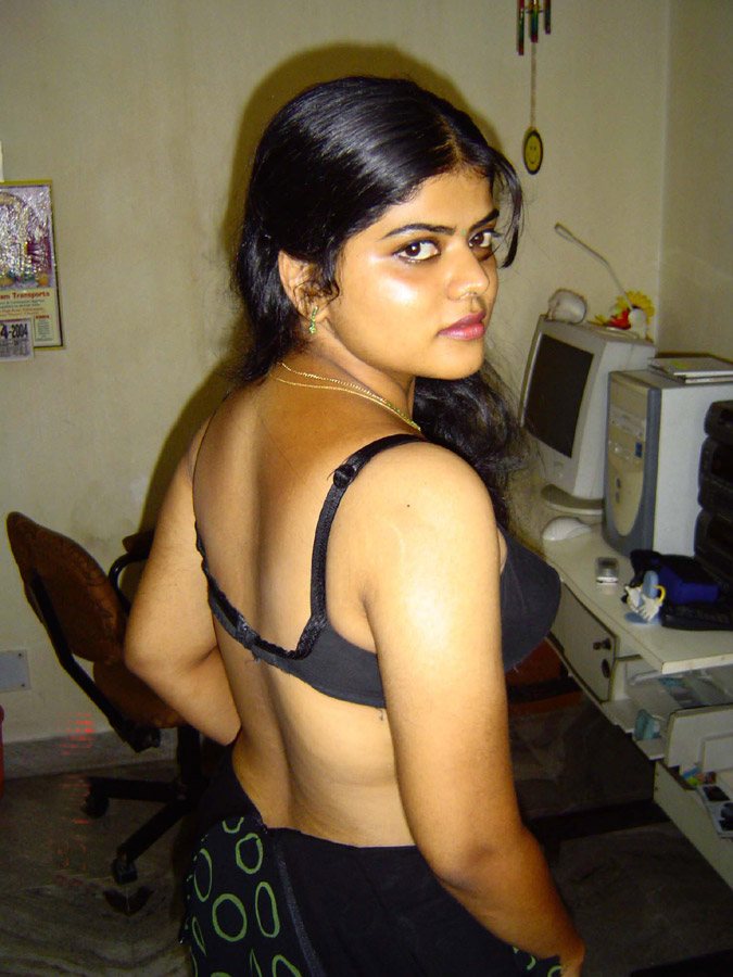 Iab picture gallery 21 Neha nair in normal Indian household